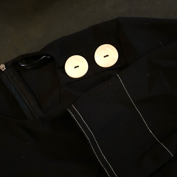 Zara uniform - Picture 4 of 4